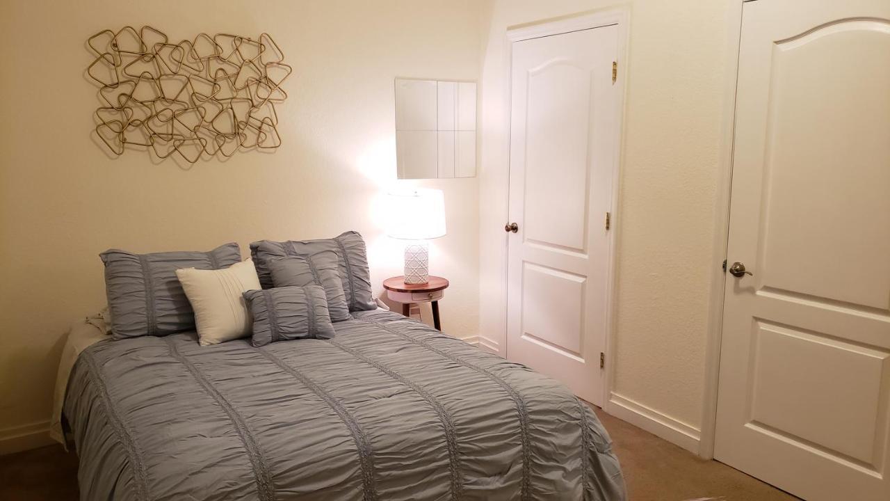 Modern House Minutes From Downtown Gainesville, Uf, Va & More! Екстер'єр фото
